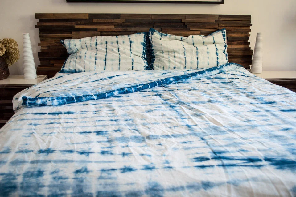 Bedding Set in Intergalactic Noodle Shibori - Image 3